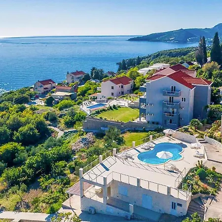 Apartman 1 Bedroom Lovely In