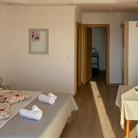 Apartman 1 Bedroom Lovely In